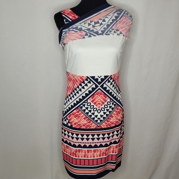 Vince Camuto Multicolor Geometric Print Sleeveless Tiered Shift Dress - Size 4 - Picture 6 of 10
